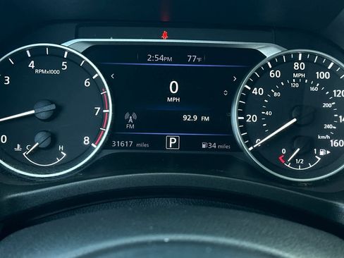 Used 2022 Nissan Sentra SR w/ Lighting Package image 30