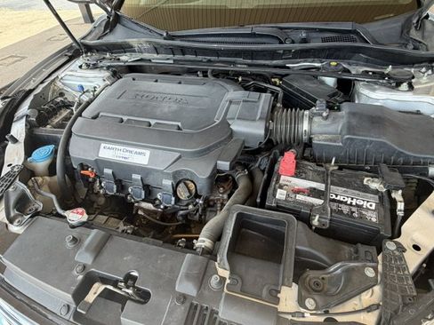 Used 2014 Honda Accord Touring image 13