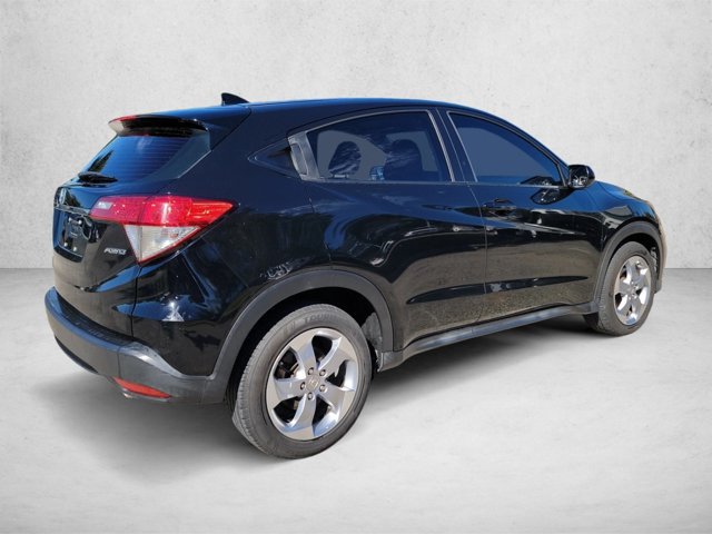 Used 2019 Honda HR-V LX image 2
