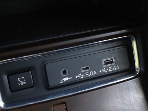 Used 2025 Subaru Ascent Touring w/ Popular Package #1 image 31