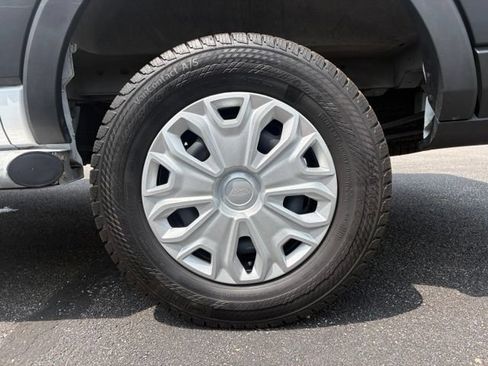 Used 2025 Ford Transit 250 Low Roof w/ Exterior Upgrade Package RWD image 18