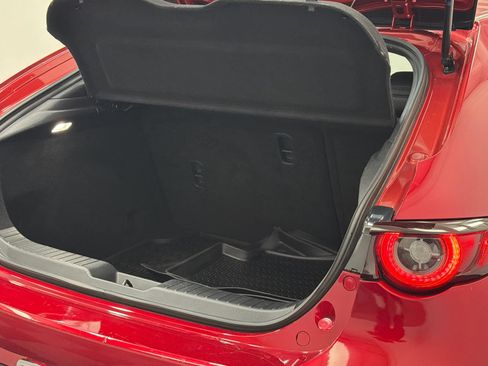 Used 2022 MAZDA MAZDA3 s FWD image 8