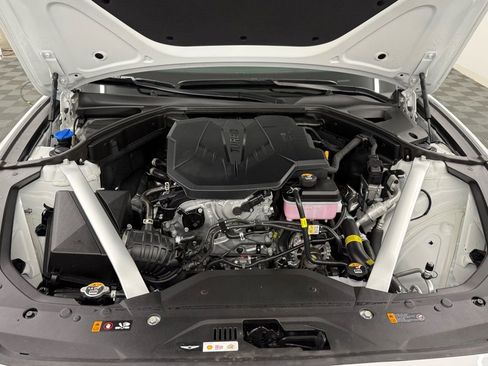 Used 2025 Genesis G70 2.5T image 37