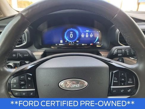 Certified 2021 Ford Explorer Platinum w/ Equipment Group 601A image 30
