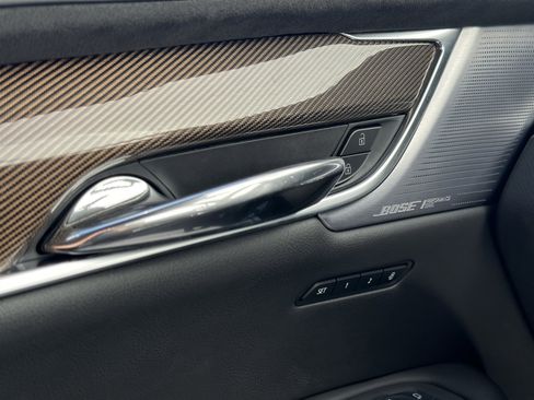 New 2025 Cadillac XT6 Premium Luxury w/ Platinum Package image 27