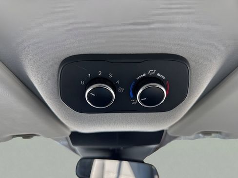 Used 2020 Ford Transit 350 XLT image 11