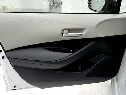 Certified 2020 Toyota Corolla LE image 22