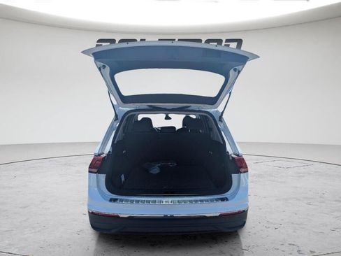 Used 2022 Volkswagen Tiguan SE AWD/4WD image 20