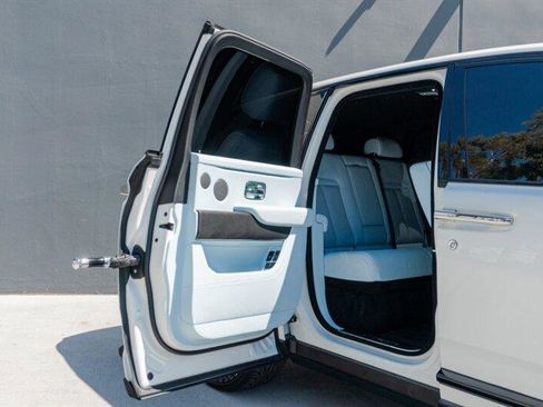 Used 2024 Rolls-Royce Cullinan Black Badge image 71