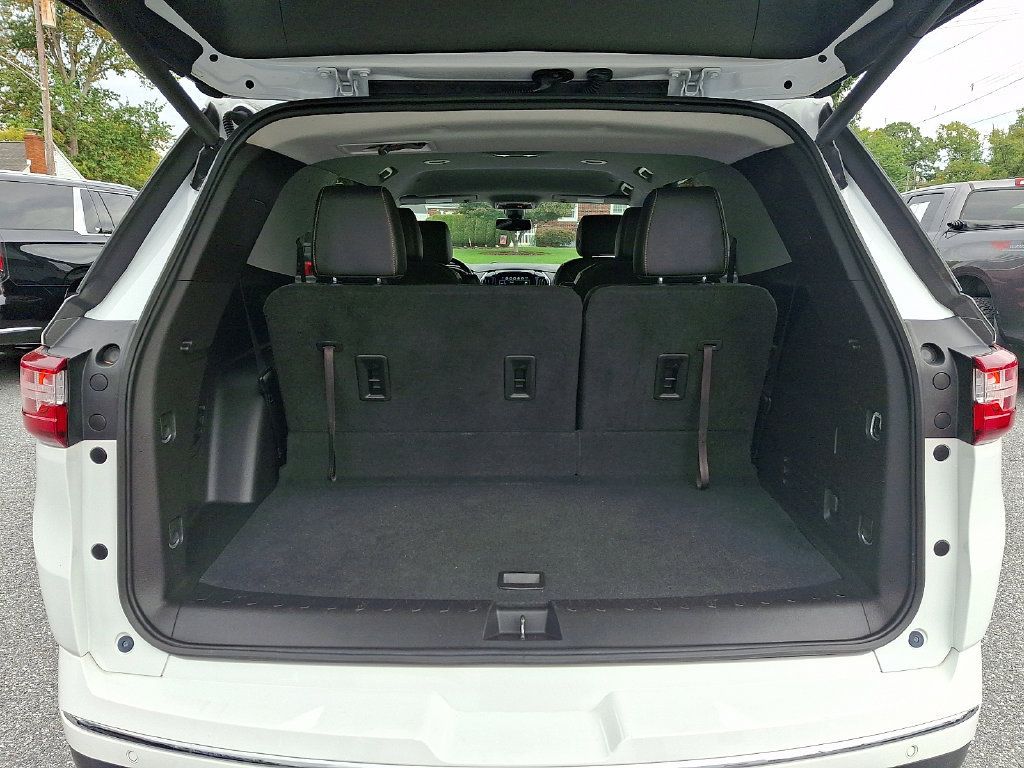 Used 2019 Chevrolet Traverse Premier FWD image 32