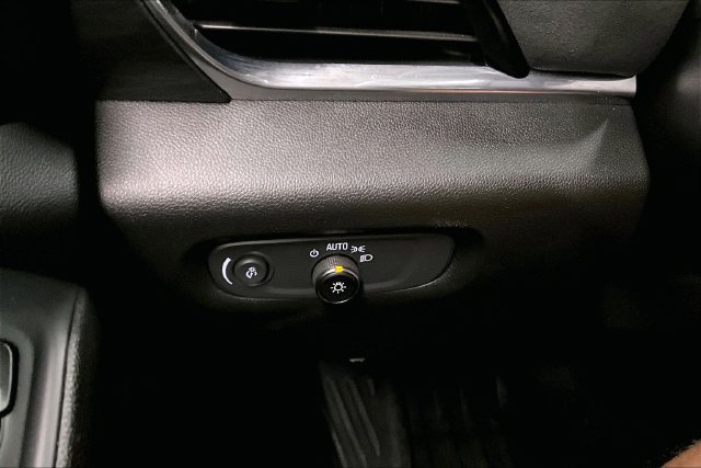 Used 2023 Chevrolet Traverse High Country FWD image 38
