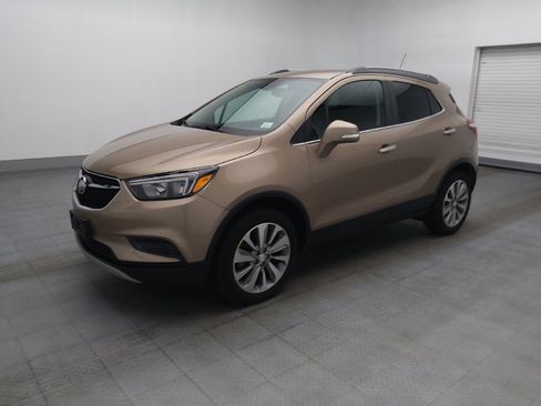Used 2019 Buick Encore Preferred AWD/4WD image 2