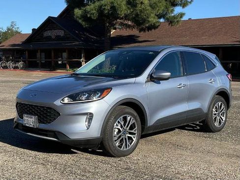 Certified 2022 Ford Escape SEL w/ Technology Package image 2