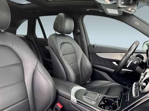 Certified 2022 Mercedes-Benz GLC 300 4MATIC image 32