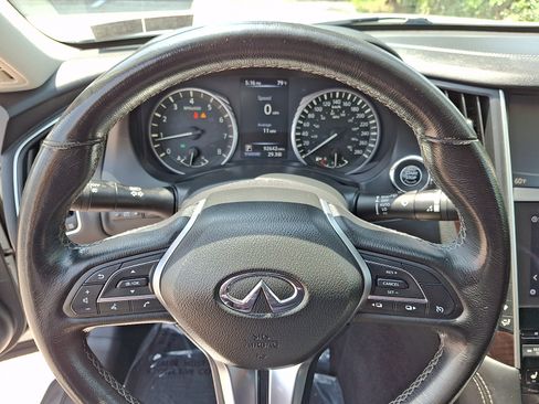 Used 2018 INFINITI Q50 Luxe AWD/4WD image 19