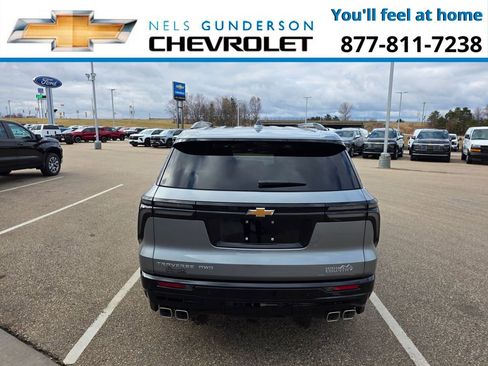 New 2026 Chevrolet Traverse High Country w/ LPO, Floor Liner Package AWD/4WD image 6