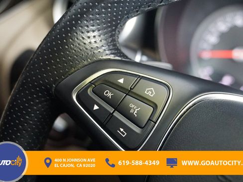 Used 2019 Mercedes-Benz GLC 300 image 21