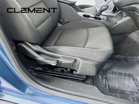 Used 2024 Chevrolet Malibu LT FWD image 31