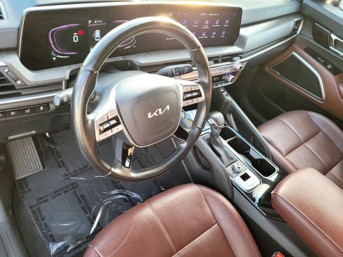 Used 2023 Kia Telluride EX image 14