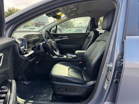 Used 2023 Kia Sportage EX image 23