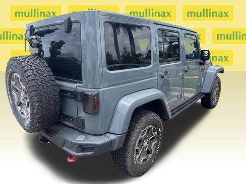 Used 2013 Jeep Wrangler Unlimited Rubicon AWD/4WD image 2