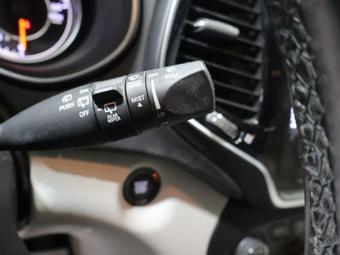 Certified 2020 Jeep Cherokee Limited AWD/4WD image 35