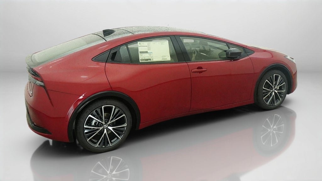 New 2027 Toyota Prius XLE FWD image 10
