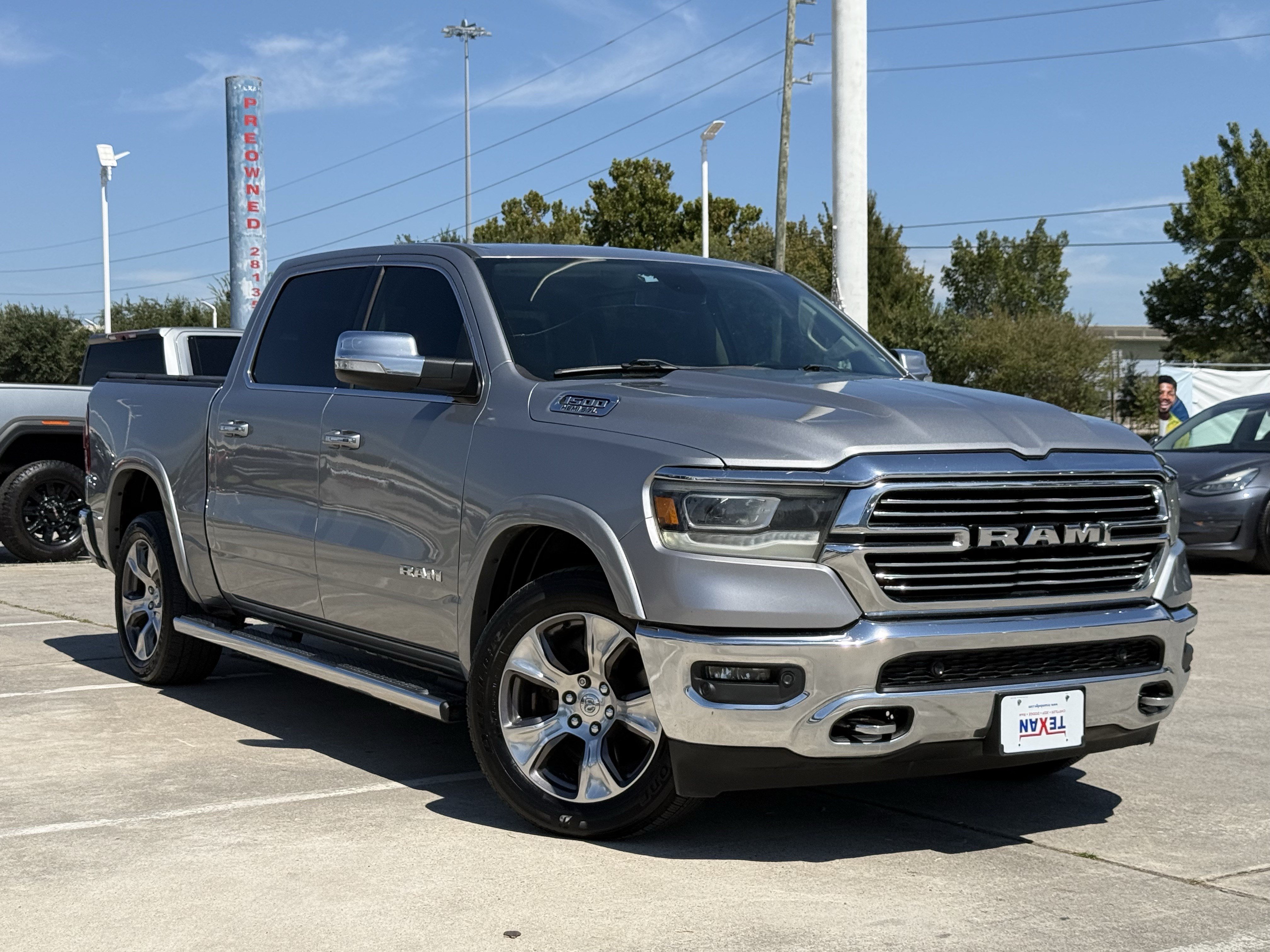 Used 2020 RAM 1500 Laramie AWD/4WD image 2