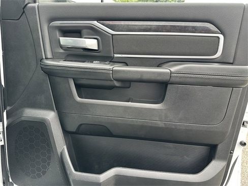 Used 2024 RAM 3500 Big Horn image 13