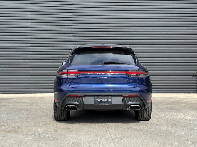 Certified 2026 Porsche Macan AWD/4WD image 6
