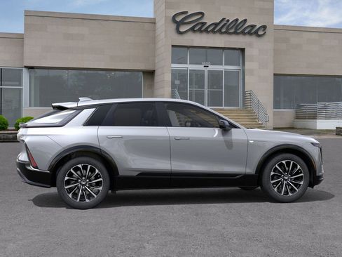 New 2025 Cadillac Lyriq Sport w/ LPO, Floor Liner Package image 5