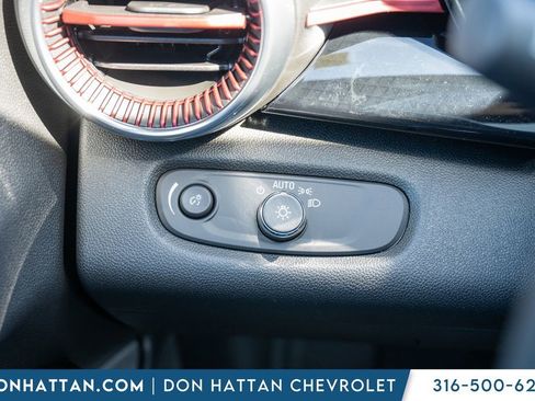 New 2026 Chevrolet Trax RS FWD image 15
