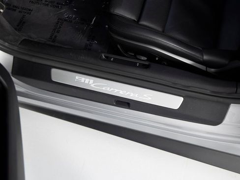 Used 2020 Porsche 911 Carrera S image 13