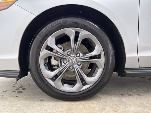 Certified 2023 Honda Accord EX image 9