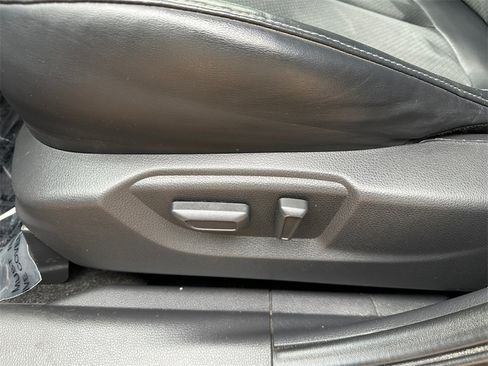 Used 2023 Mitsubishi Eclipse Cross SE image 13