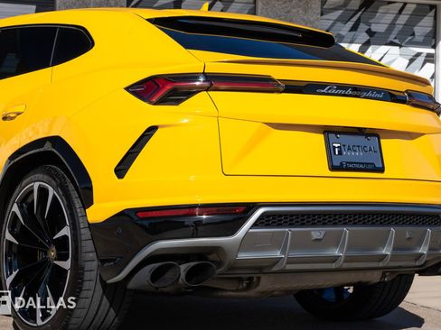 Used 2019 Lamborghini Urus image 12