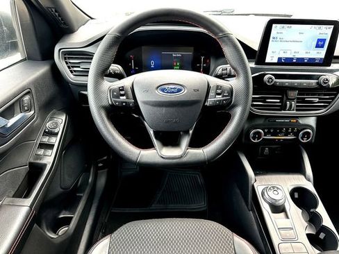 Used 2025 Ford Escape ST-Line AWD/4WD image 21
