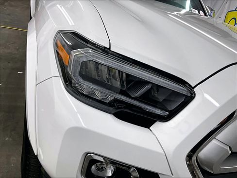 Certified 2023 Toyota Tacoma Limited image 33
