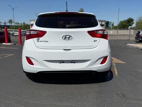 Used 2016 Hyundai Elantra GT FWD image 4