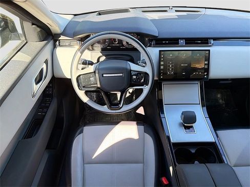 Used 2025 Land Rover Range Rover Velar S image 17