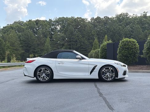 Used 2022 BMW Z4 M40i RWD image 35