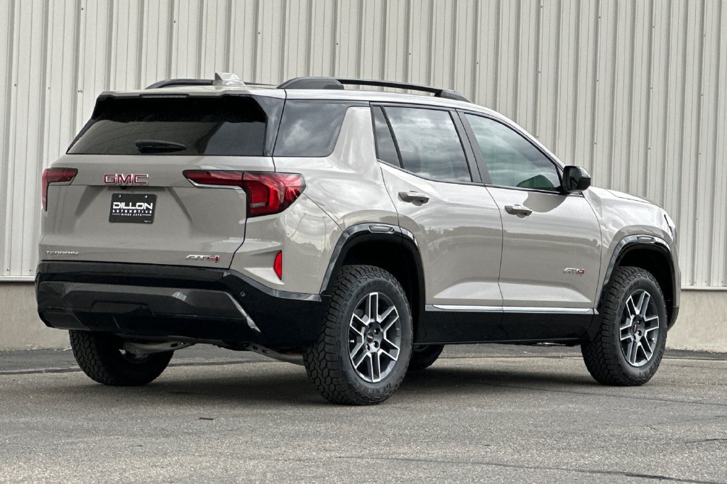 New 2026 GMC Terrain AT4 AWD/4WD image 8