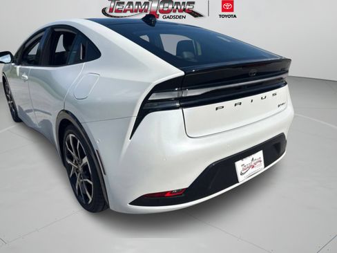 New 2026 Toyota Prius Plug-In Hybrid FWD image 33
