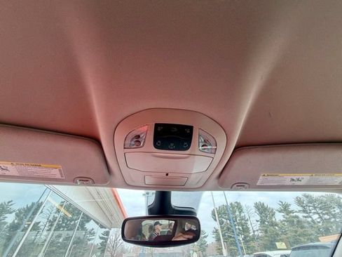 Used 2023 Chrysler Voyager LX FWD image 38