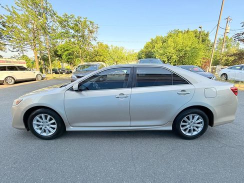Used 2012 Toyota Camry FWD image 4