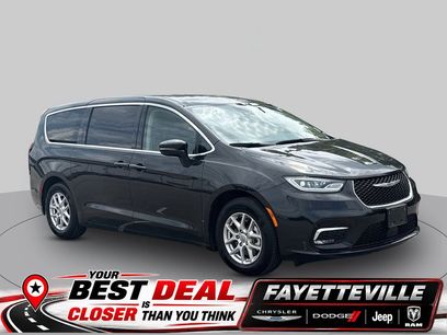 Used 2024 Chrysler Pacifica Touring-L