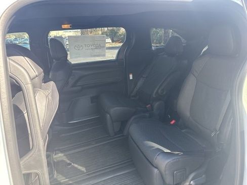 New 2026 Toyota Sienna Limited image 10