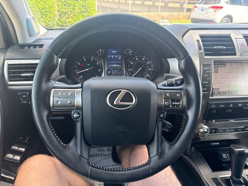 Used 2015 Lexus GX 460 w/ Navigation Package AWD/4WD image 26