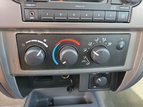 Used 2006 Dodge Dakota SLT AWD/4WD image 16