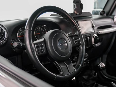 Used 2013 Jeep Wrangler Rubicon w/ PWR Convenience Group AWD/4WD image 14
